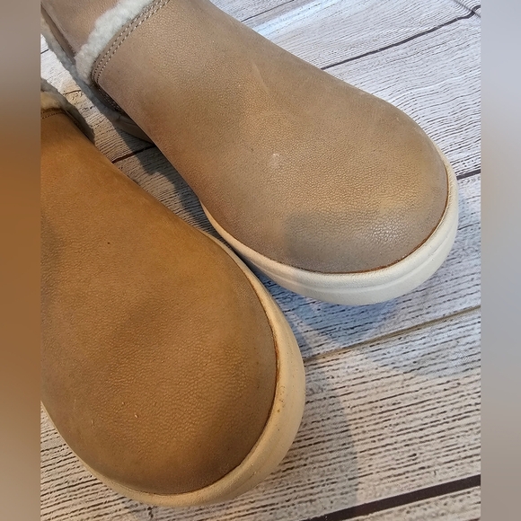 Clarks Women's Size 10 Cloudsteppers Step Glow Rose Fleece Lined Ankle Boots - Picture 7 of 7